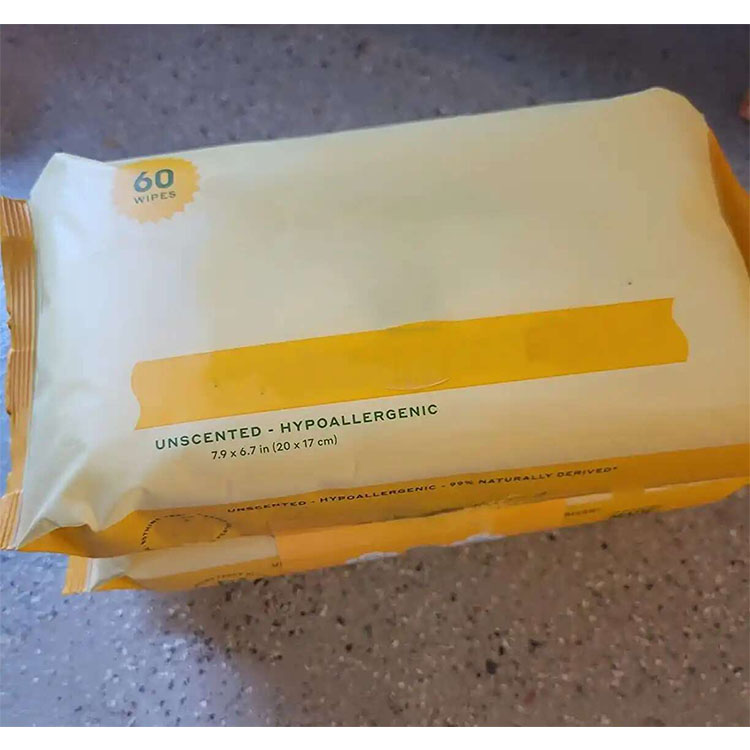 Fragranced vs Fragrance-Free Adult Wipes How Buyers Should Decide